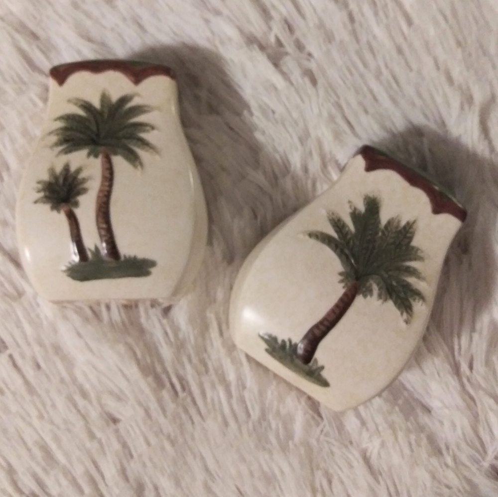 Palm Tree Salt & Pepper Shakers